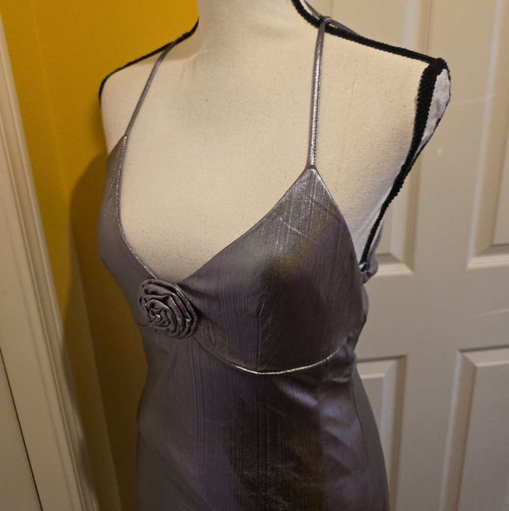 EMERSON LANG SILVER MAXI GOWN, SIZE M, NEW - Picture 4 of 13